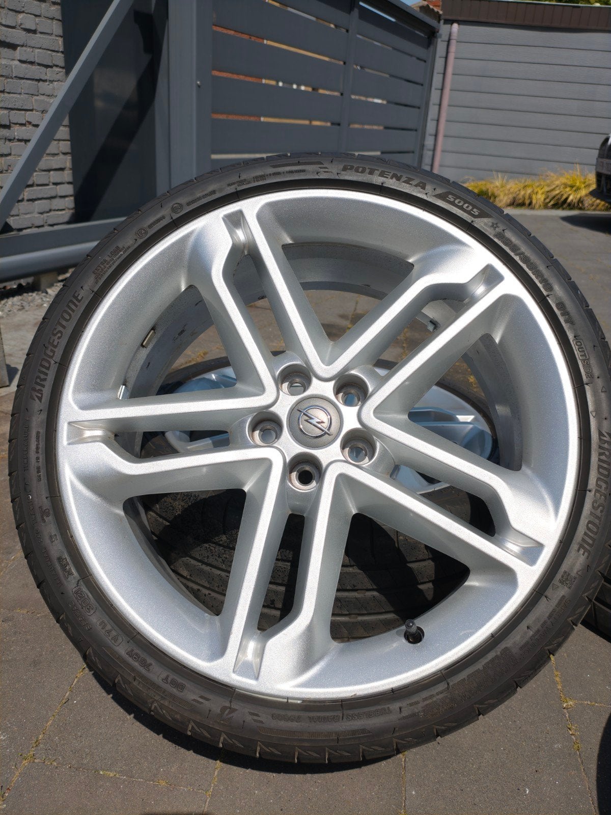 Originele Opel Mokka (X) 19 inch Astra velgen 5x105, Auto-onderdelen, Banden en Velgen, 19 inch, Banden en Velgen, Ophalen of Verzenden