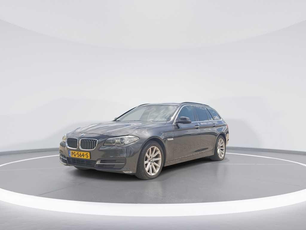 BMW 5 Serie Touring 525d M Sport Edition | PG-564-S, Auto's, Automaat, Achterwielaandrijving, Euro 6, 2000 kg