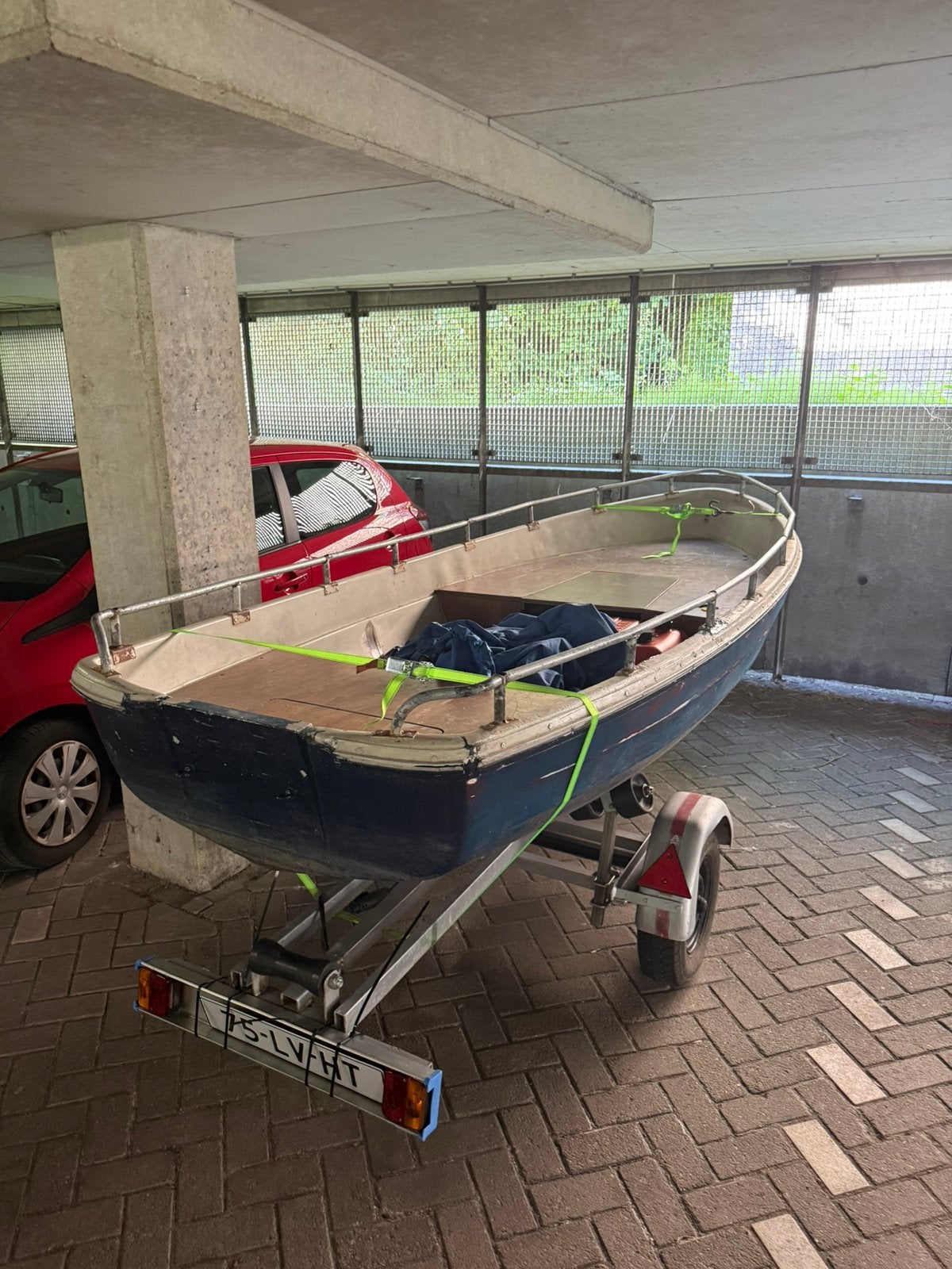 Boot zonder motor, ZSM ophalen., Ophalen of Verzenden, Zo goed als nieuw, Overige typen, Motorboot