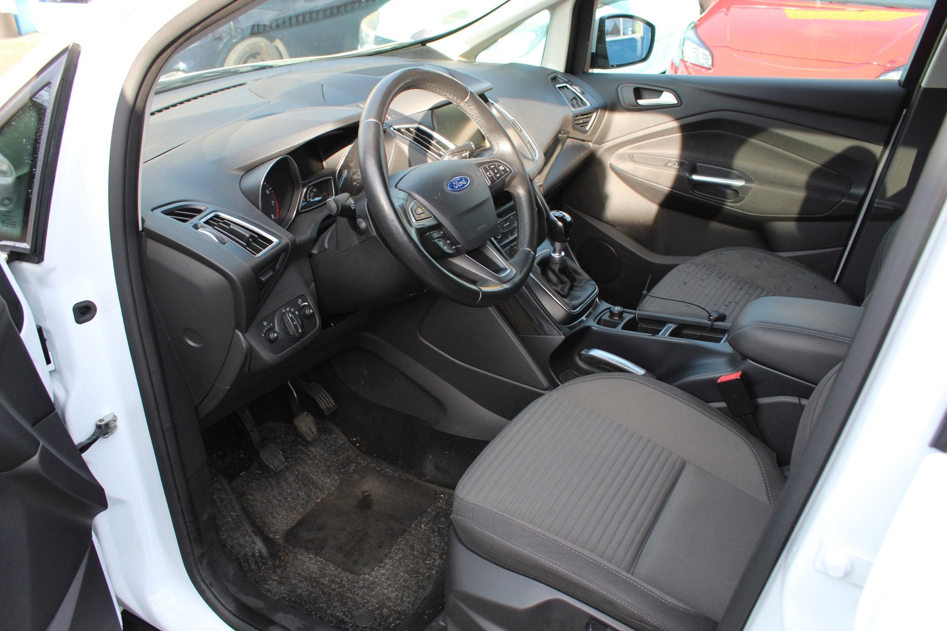Ford C-MAX 1.0i "Titanium" Navi - Cruise - PDC ! 125 Pk, Auto's, Voorwielaandrijving, Gebruikt, Zwart, Wit