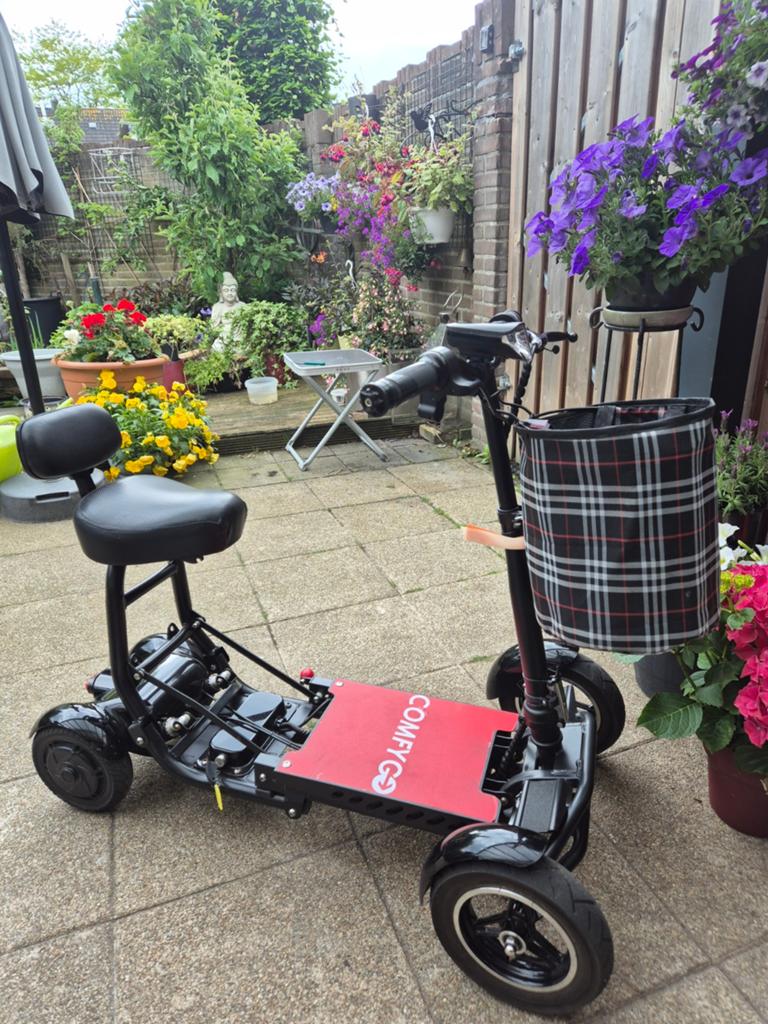 Opvouwbare  scootmobiel, Ophalen of Verzenden, 10 km/u of minder