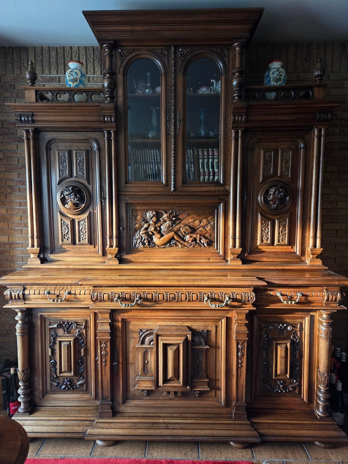 Henri Deux kast, Ophalen