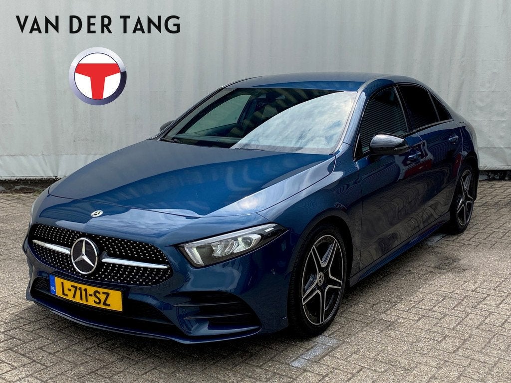 Mercedes-Benz A-Klasse 180 Business Sol. AMG /Night/ Sfeer v, 136 pk, 4 cilinders, Met garantie (alle), Blauw