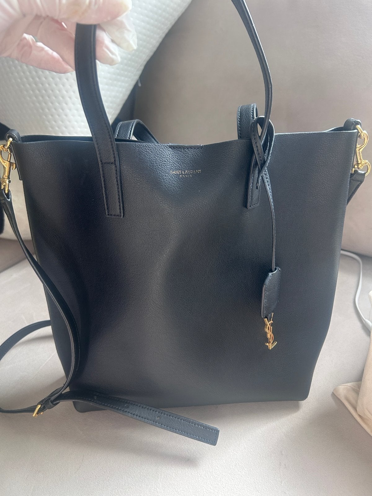 Saint Laurent Sac Shopping Toy met YSL-bedel, Ophalen, Zo goed als nieuw, Zwart, Handtas