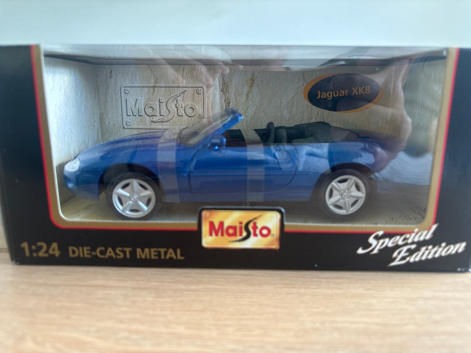 Maisto Special Edition Jaguar XK8 1:24 Die-Cast Model, Verzenden, Nieuw, Auto, Maisto