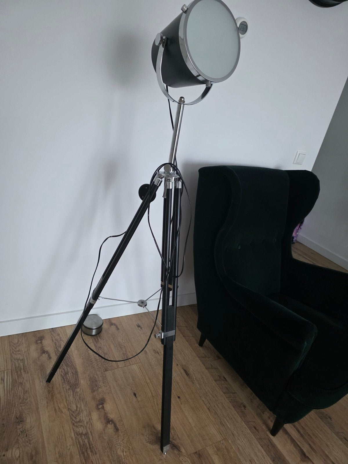 Robuuste industriële vloerlamp met driepoot statief, Ophalen, Industrieel, Modern, E27 (groot), Zo goed als nieuw