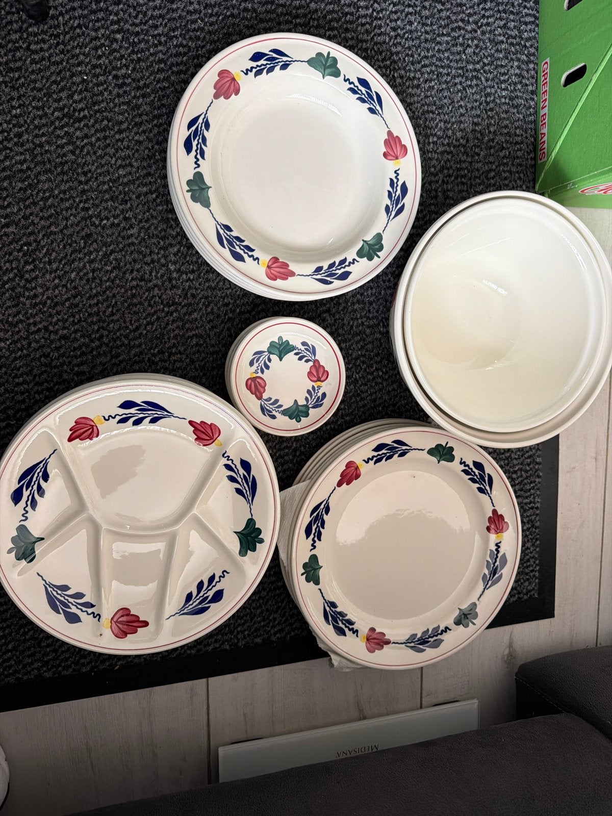 Boerenbont servies - Borden, schalen en kommen, Overige merken, Keramiek, Landelijk/Boerenbont, Ophalen of Verzenden