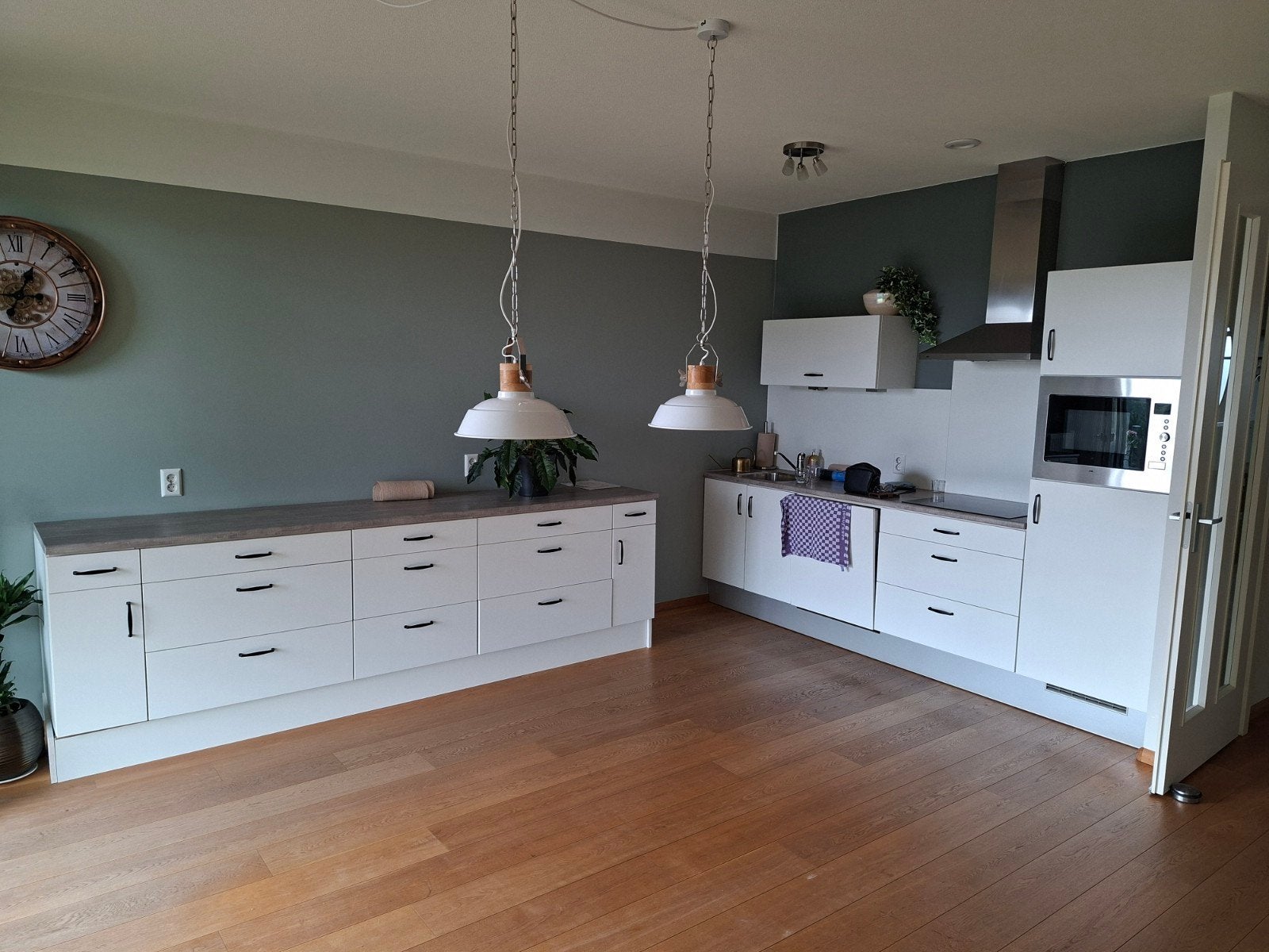 Keuken volledig incl apperatuur, Ophalen, Zo goed als nieuw, Wit
