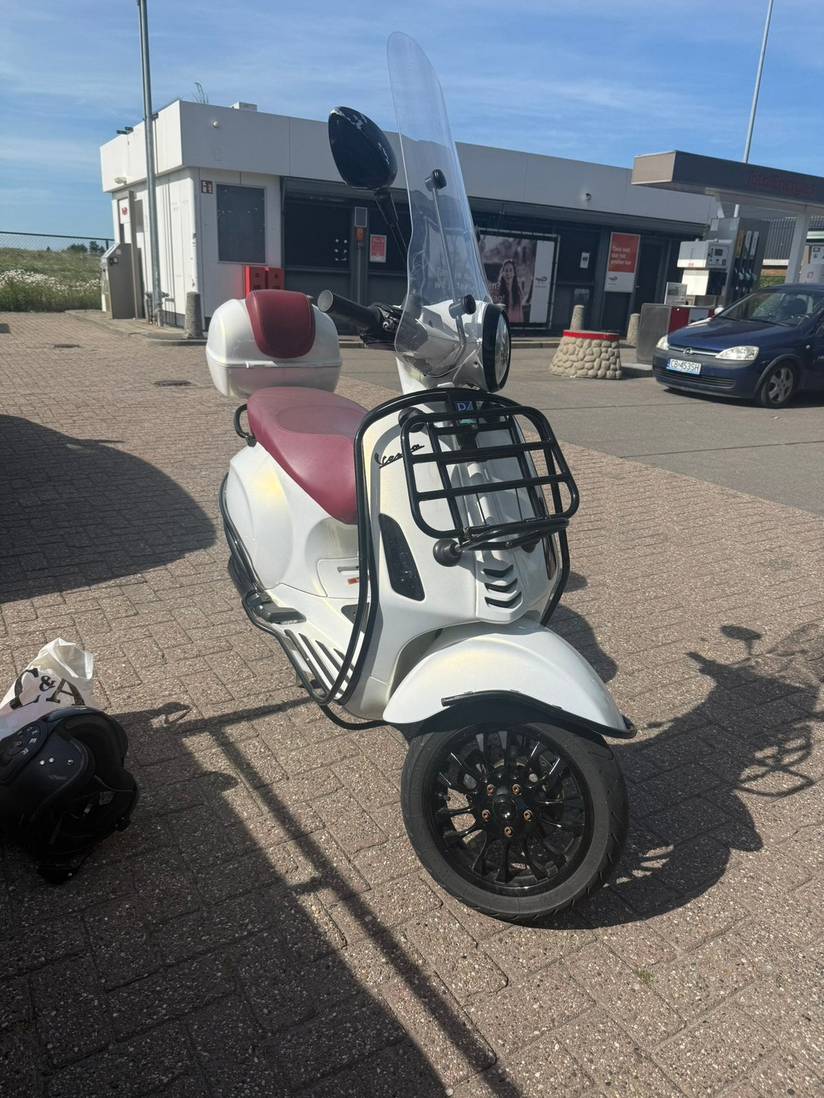 Prachige bomvolle Parelmoere vespa primavera full options, Fietsen en Brommers, Scooters | Vespa, Ophalen, Overige modellen, Maximaal 45 km/u