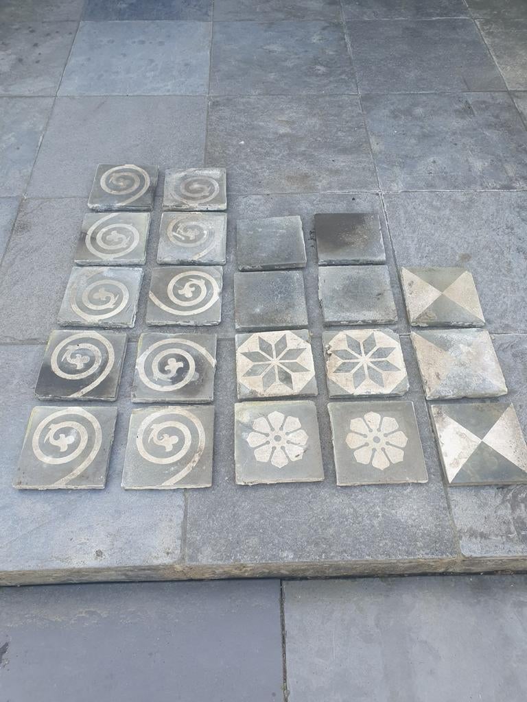 Antieke cementtegels met diverse patronen, Ophalen, Overige materialen, Gebruikt, Minder dan 20 cm