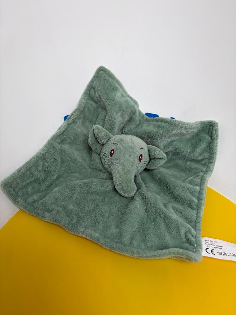 647 Wibra doekje groen olifant, Ophalen of Verzenden, Olifant