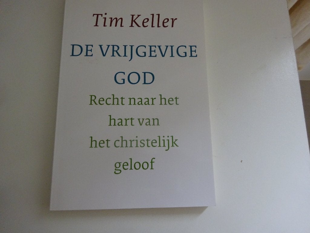 TIM KELLER - DE VRIJGEVIGE GOD - Z.G.A.N., Ophalen of Verzenden, Zo goed als nieuw, Christendom | Protestants