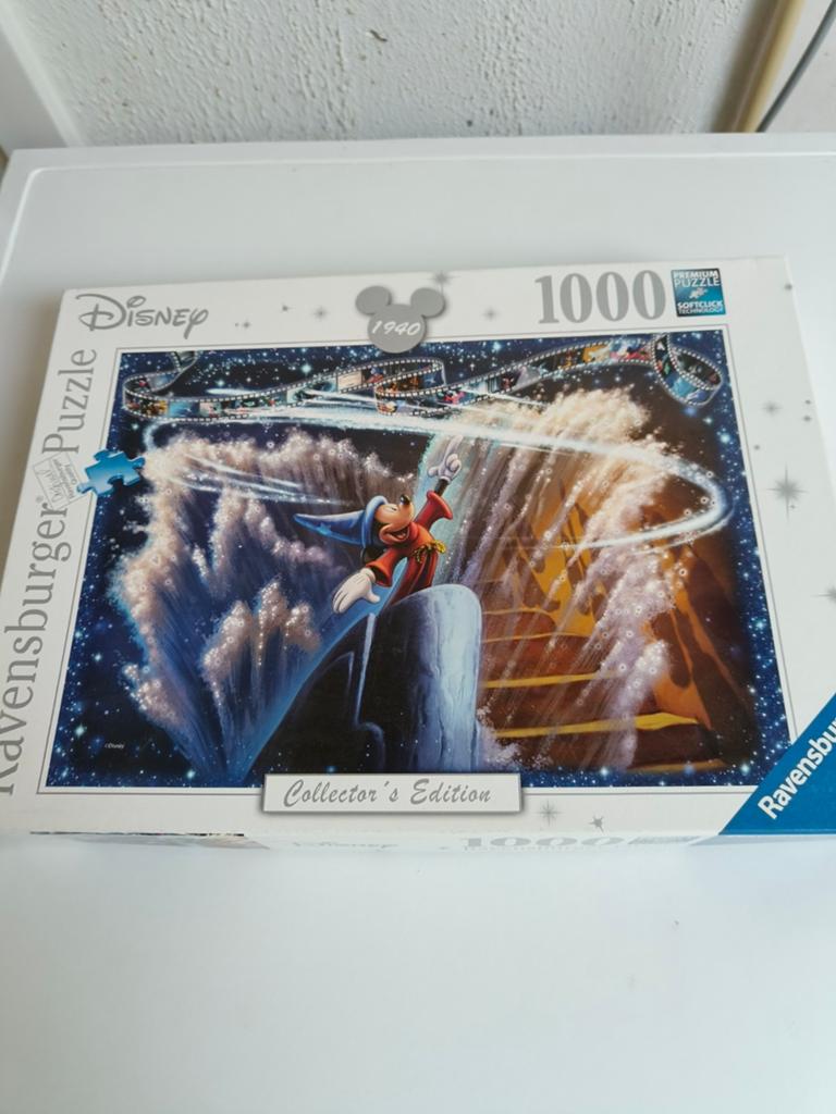 Disney Mickey tovenaarsleerling Ravensburger puzzel, Ophalen of Verzenden, 500 t/m 1500 stukjes, Zo goed als nieuw