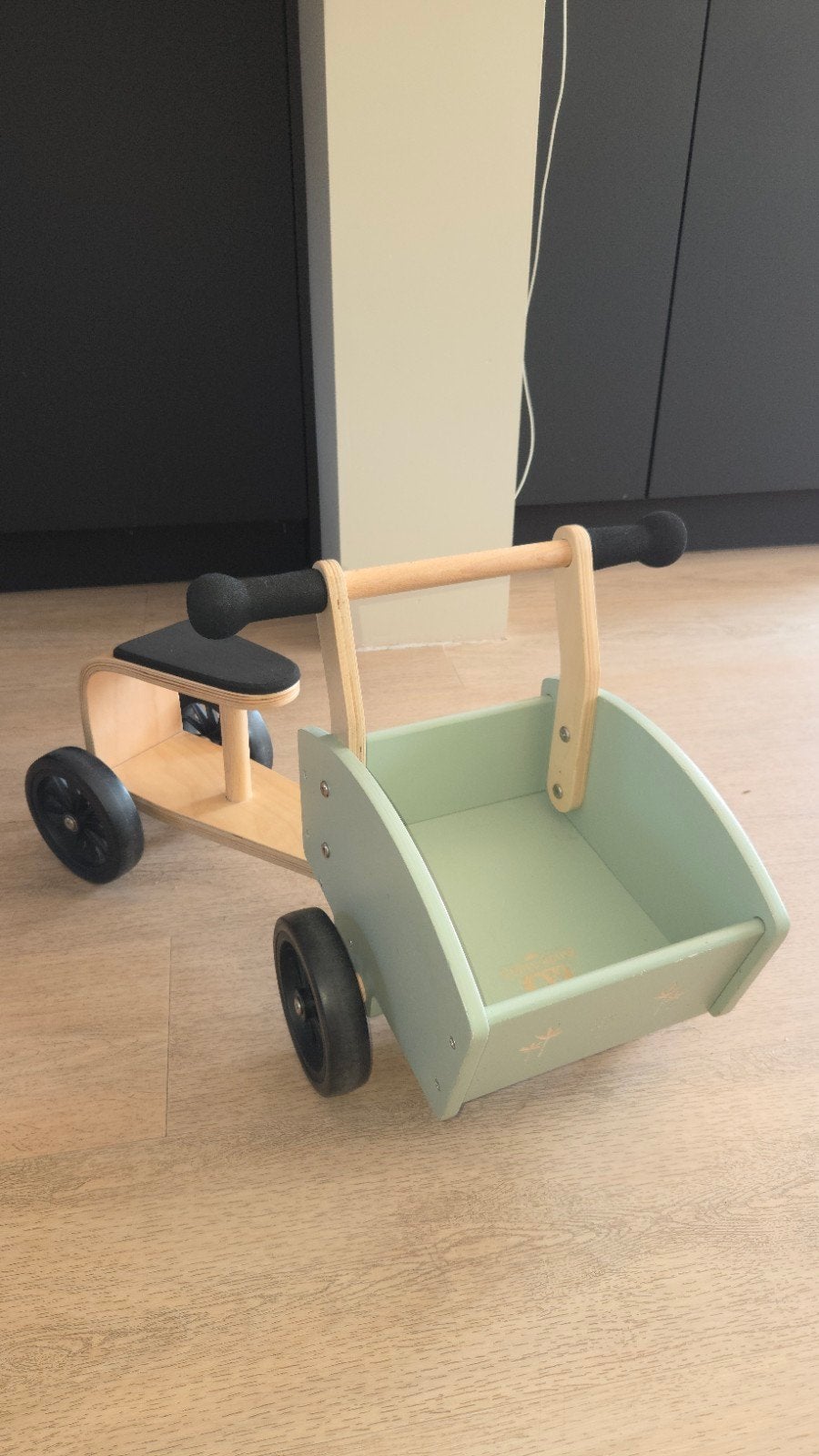 Kinderfeets houten loopwagen - gegraveerd met naam Sepp, Ophalen, Zo goed als nieuw, Loopfiets