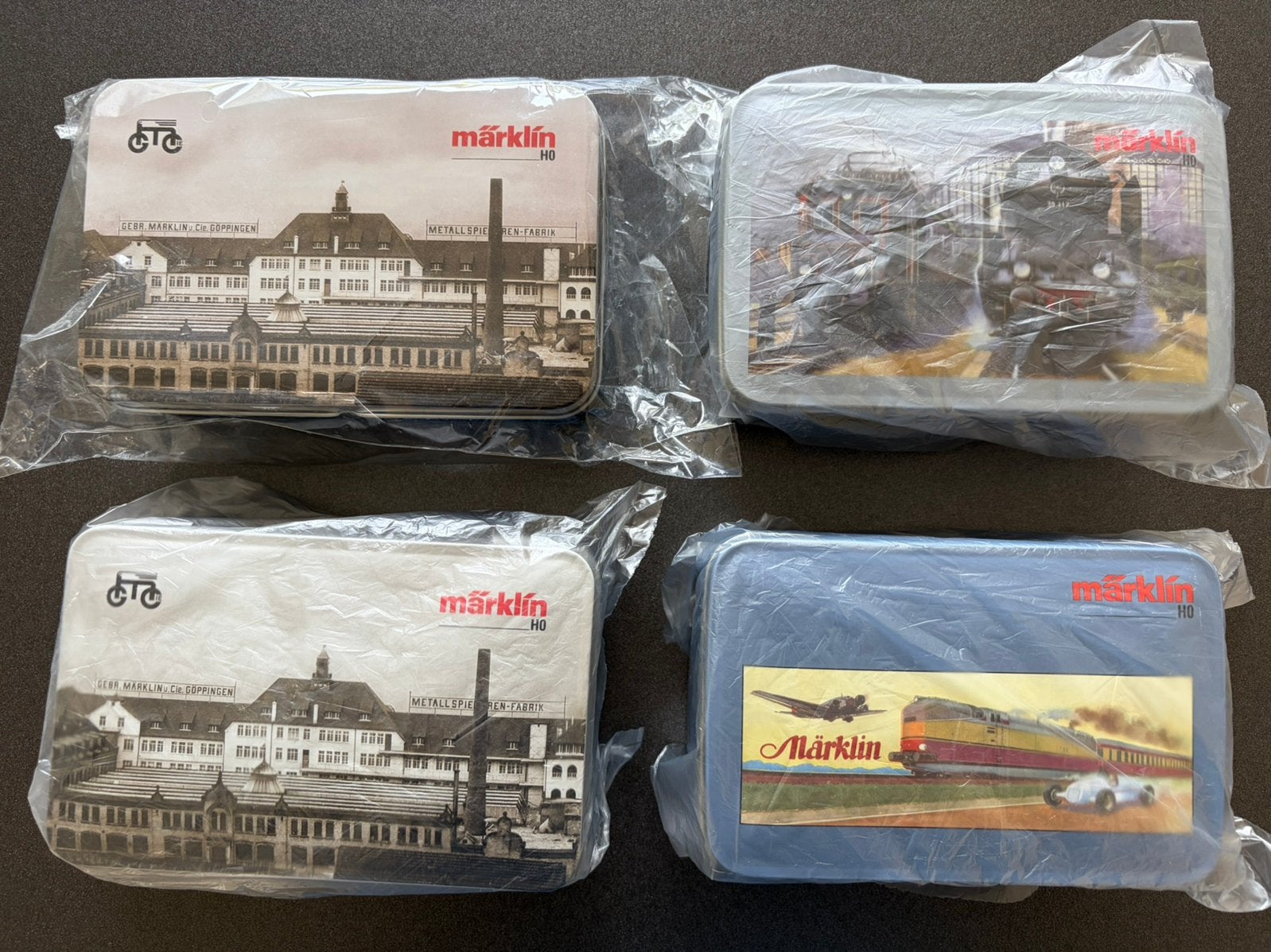 4x Marklin wagons in blik, Wisselstroom, Wagon, Ophalen of Verzenden, Zo goed als nieuw