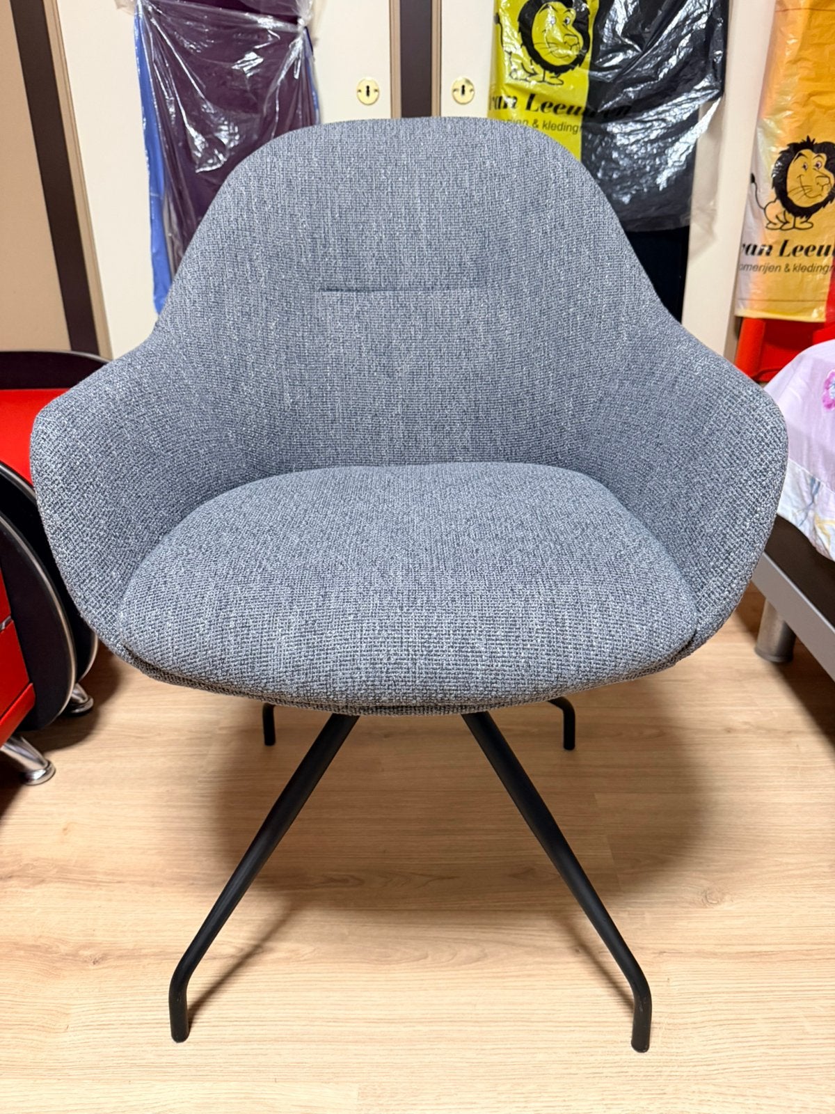 Eetstoelen draaibaar, Ophalen, Gebruikt, 75 tot 100 cm, Stof
