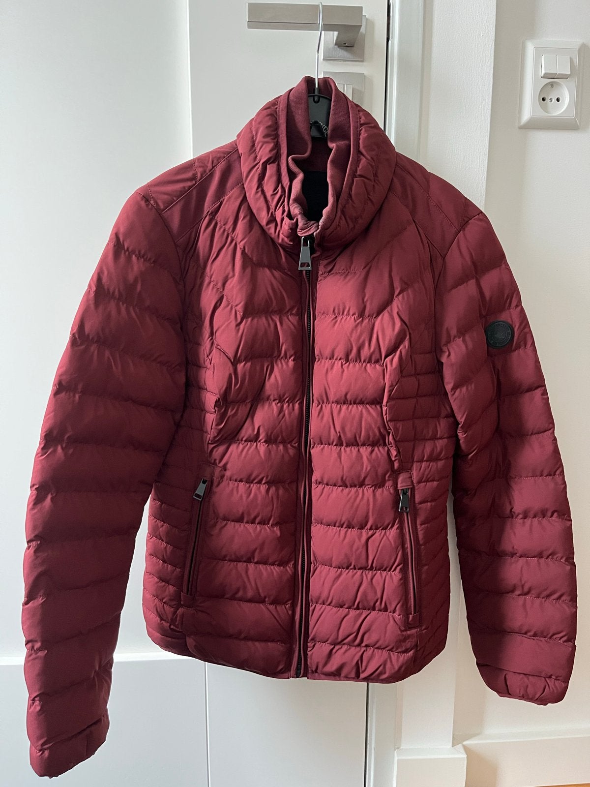 Airforce tussenjas maat S - Bordeauxrood, Ophalen, Gedragen, Maat 36 (S), Rood