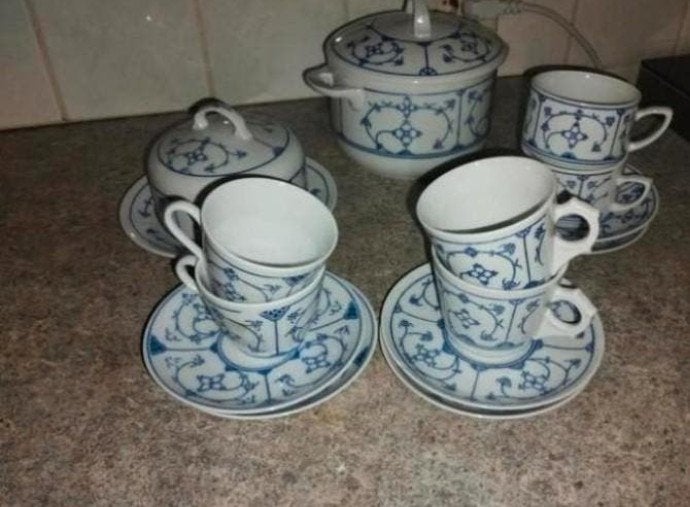 Blauw Saksische servies, Ophalen