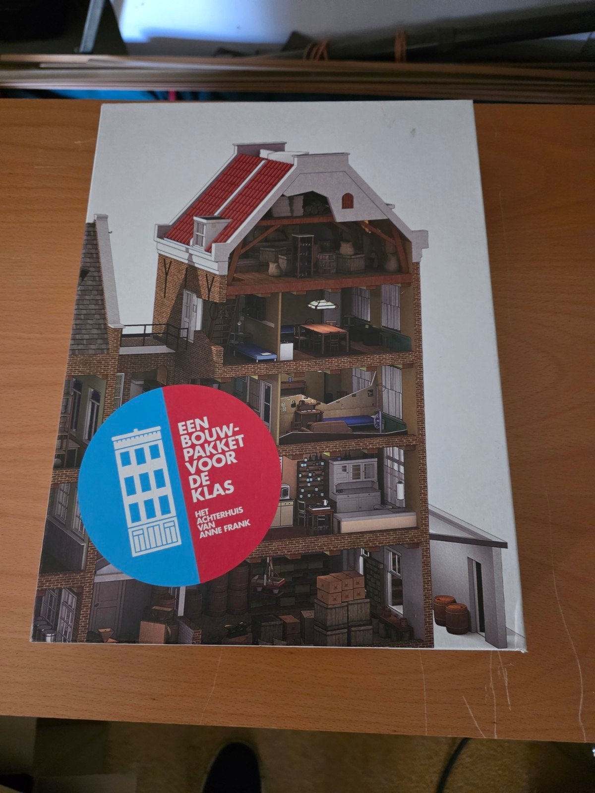 Bouwpakket Het Achterhuis van Anne Frank, Overige merken, Ophalen of Verzenden, Zo goed als nieuw, Groter dan 1:32