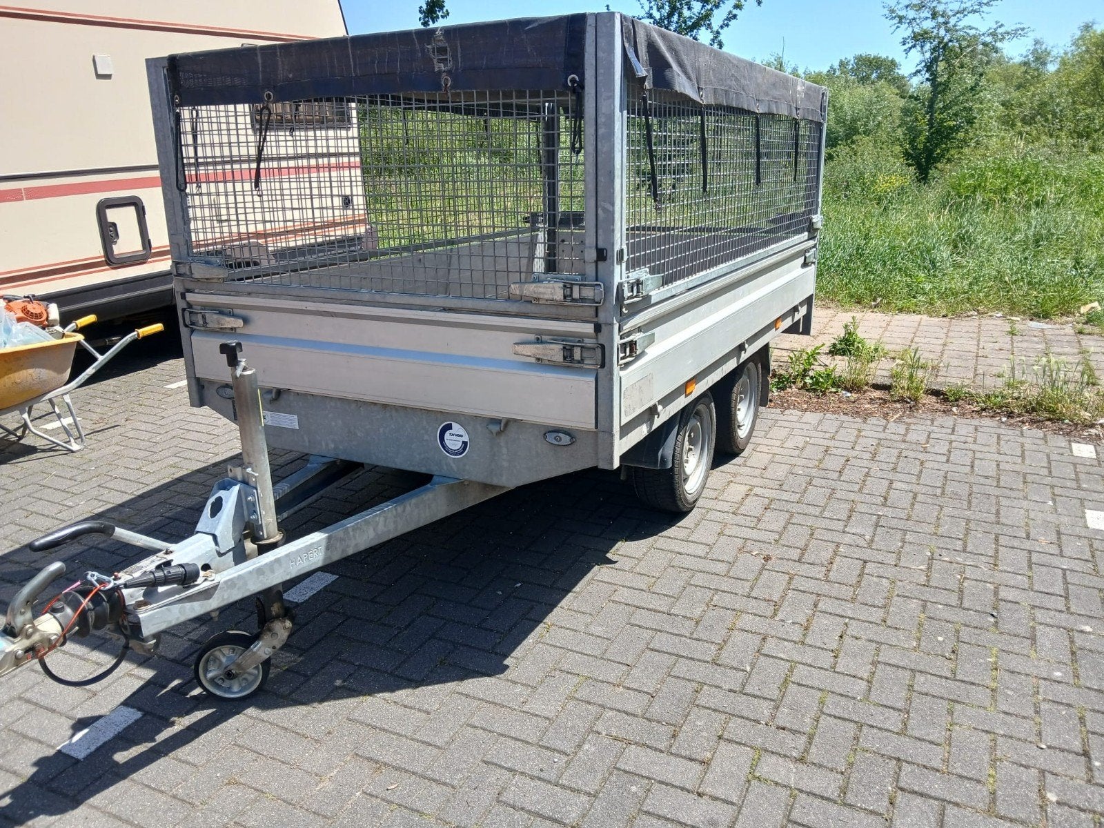 Aanhangwagen Hapert, Ophalen, Gebruikt
