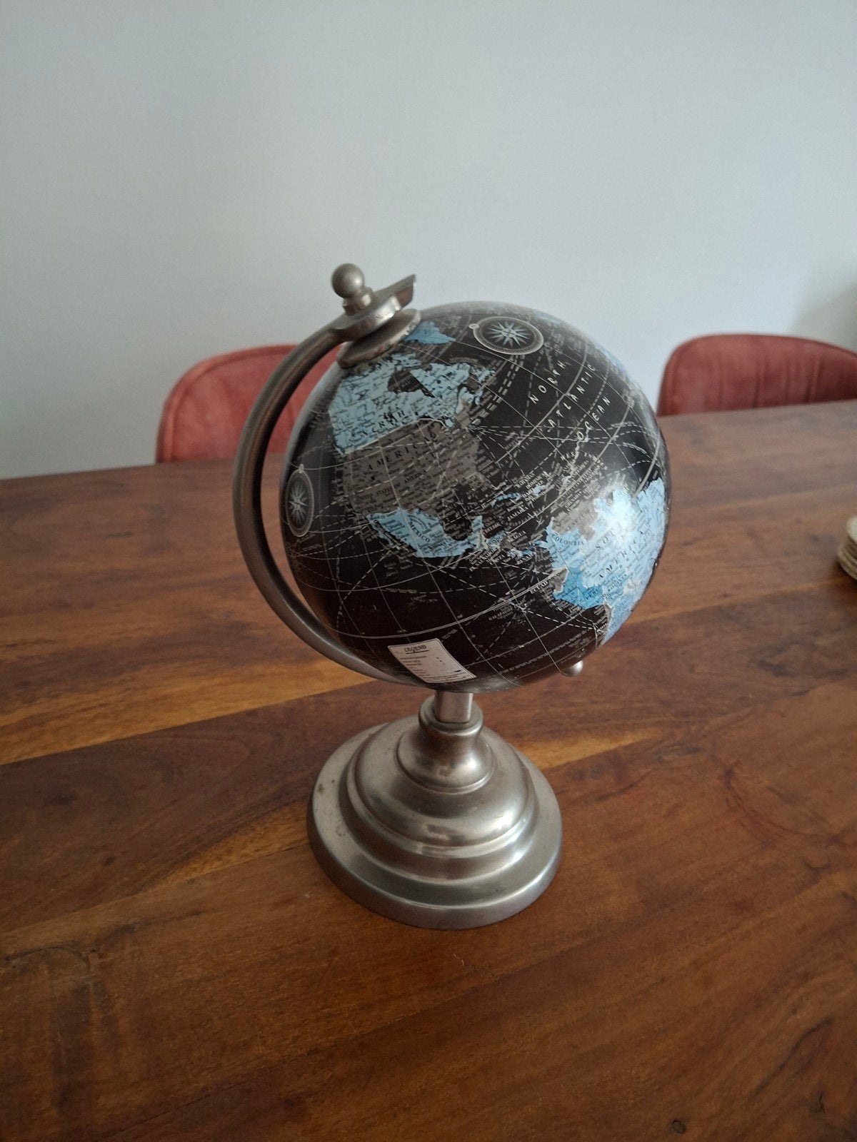 Decoratieve wereldbol met metalen standaard, Ophalen, Gebruikt, Draaibaar, Overige typen