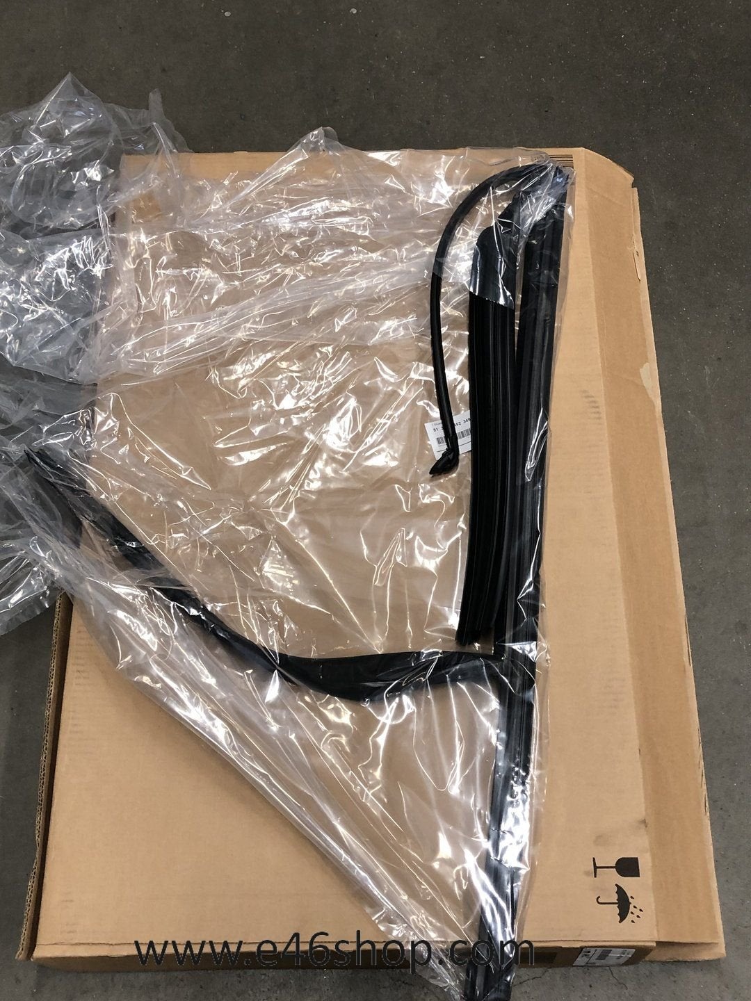 DEURRUBBER BMW 1 SERIE F40 LINKS ACHTER 51357452349, -, -, Nieuw, Ophalen of Verzenden