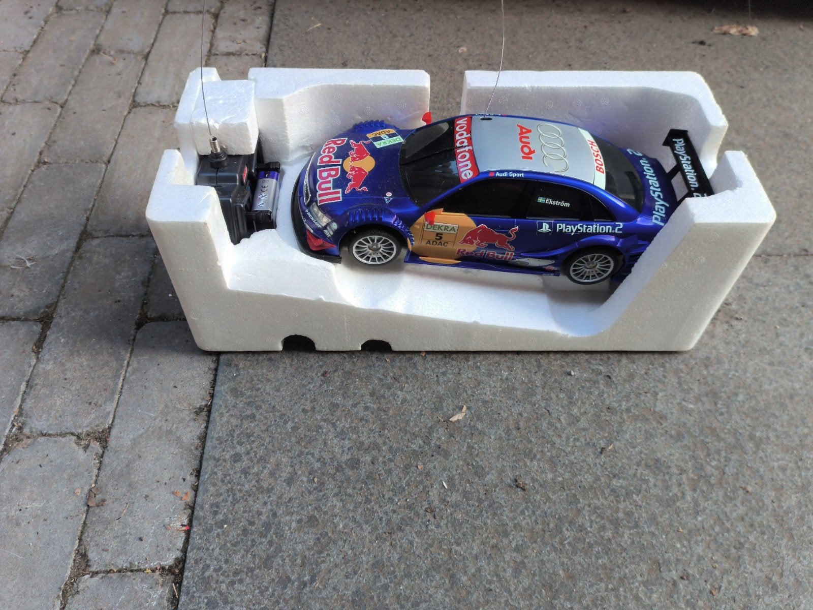 red bull auto, Ophalen, Nieuw, Bburago