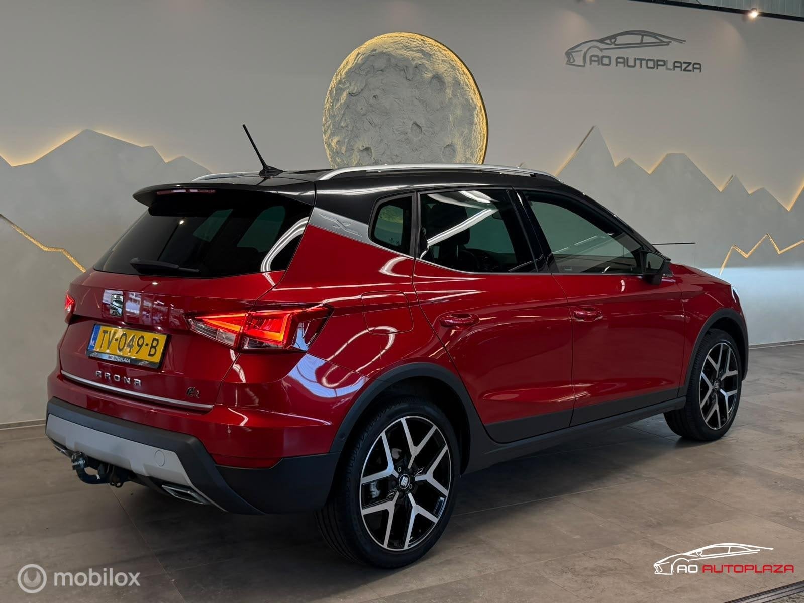 Seat Arona 1.0 TSI FR Business Intense Keyless/Camera/Carpla, Auto's, Stof, 1112 kg, 116 pk, 49 €/maand