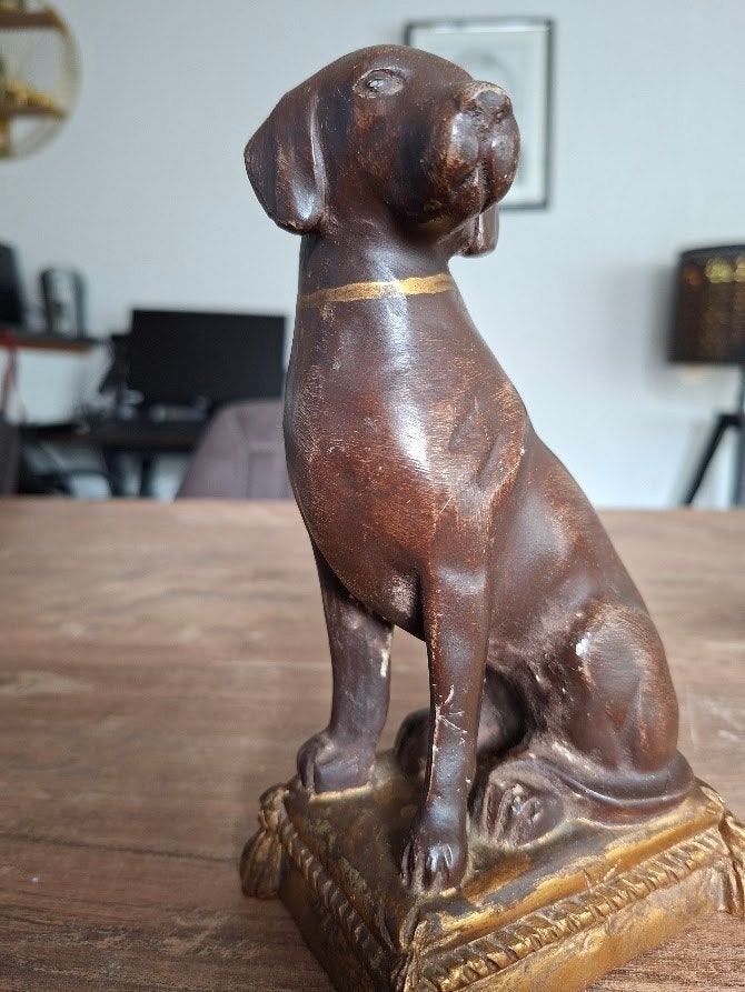 beeldtje van een hond, Antiek en Kunst, Verzenden