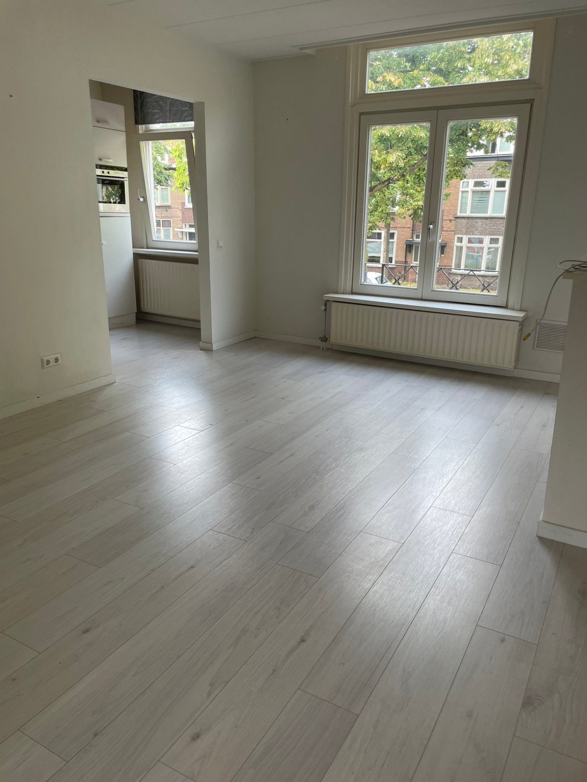 1sl kamer appartement BERGEN OP ZOOM(N.Br), Huizen en Kamers, Kamers te huur, 50 m² of meer, Breda