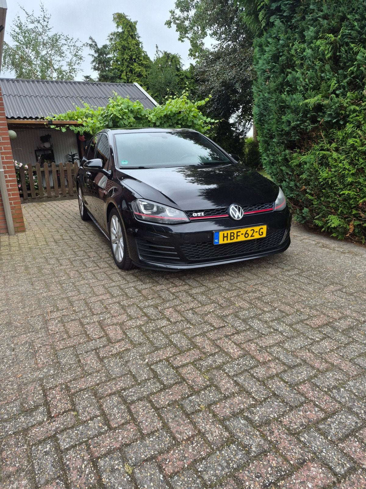 VW Golf GTI 2.0 TSI R 380pk 5D 2017 Zwart, Auto's, Volkswagen, Voorwielaandrijving, Stof, 4 cilinders, 1984 cc