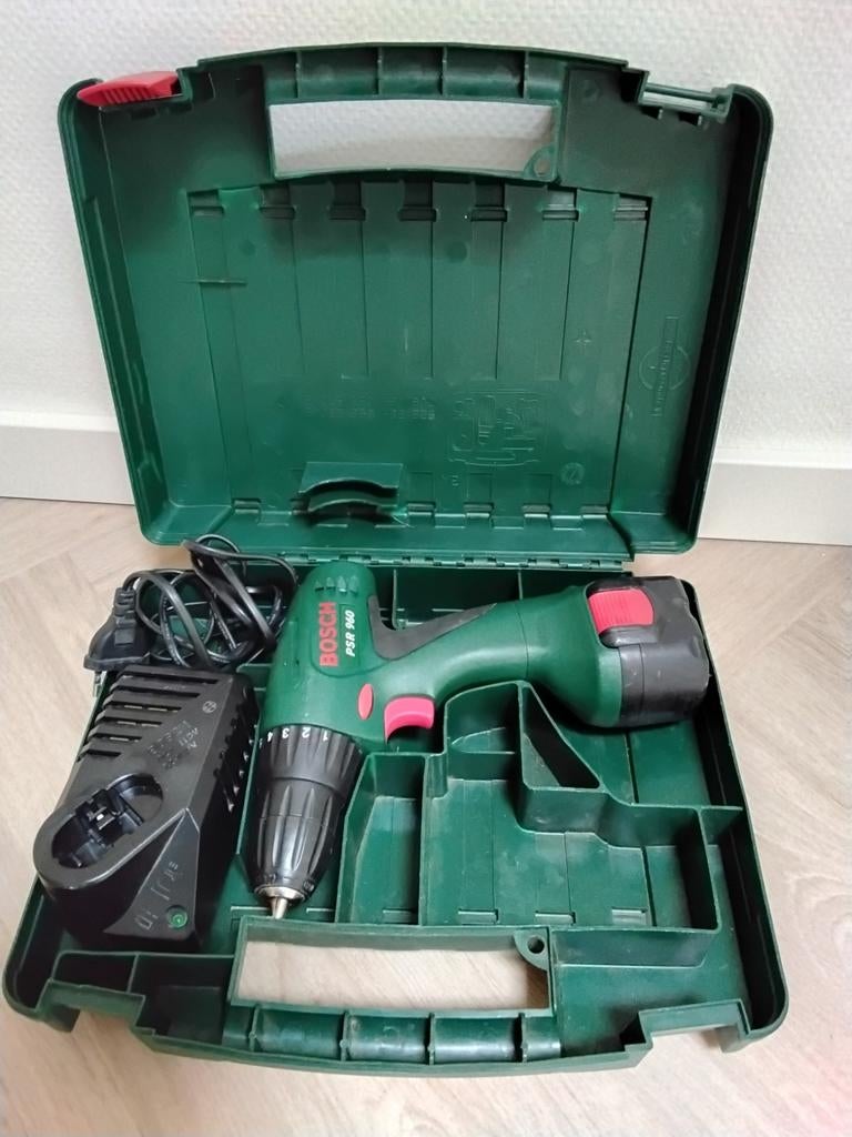 Bosch machine compleet, Ophalen of Verzenden, Zo goed als nieuw, Boormachine