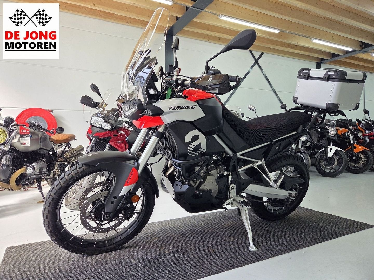 *VERKOCHT* SCHITTERENDE APRILIA TUAREG 660 2023 VOL EXTRA'S, Motoren, Motoren | Aprilia, 2 cilinders, Motorrijbewijs A, Bedrijf