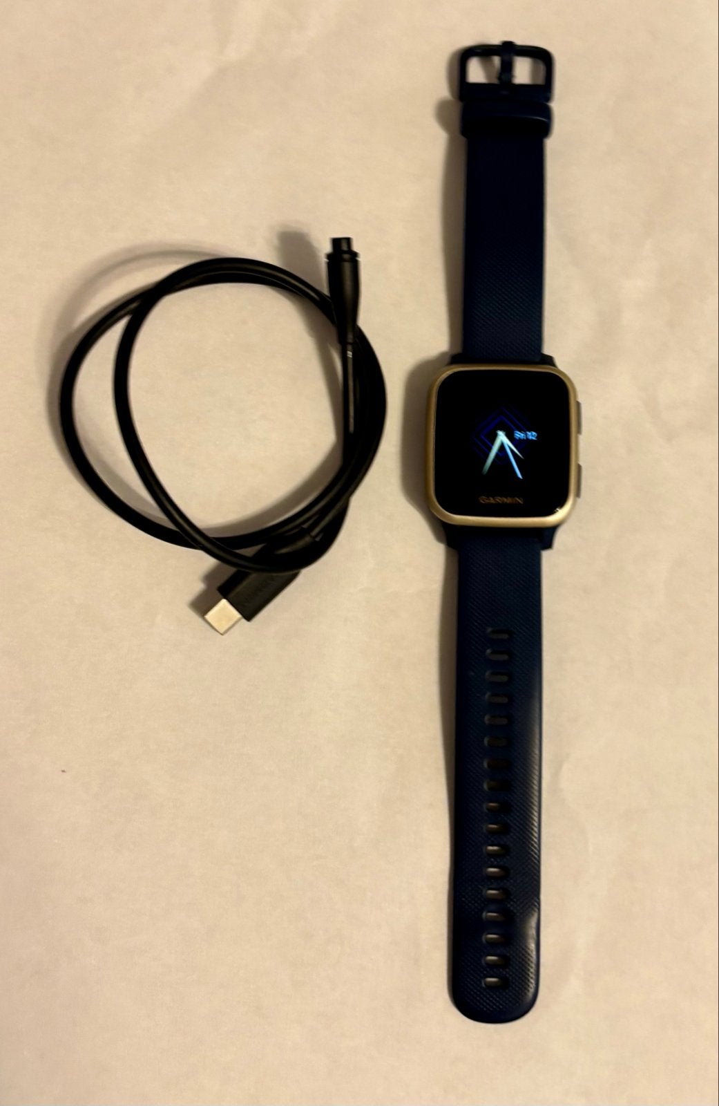 Garmin Venu Sq Music — marineblauw met een gouden rand., Afstand, Blauw, Ophalen of Verzenden, Zo goed als nieuw