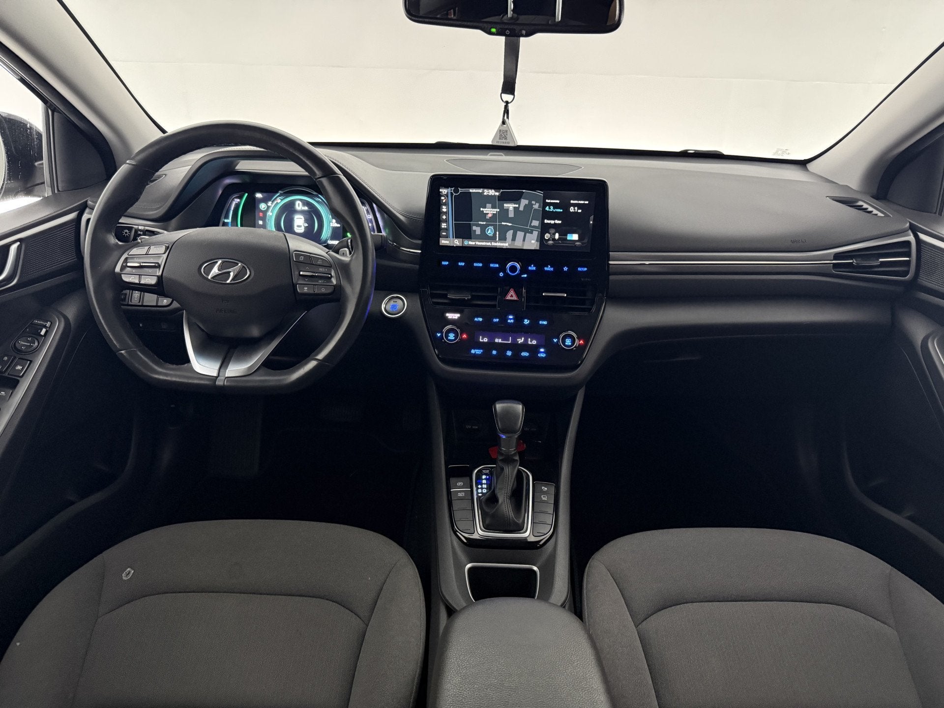 Hyundai IONIQ 1.6 GDi | Virtual | Infinity Audio | Camera |, Auto's, Stof, Gebruikt, Zwart, IONIQ