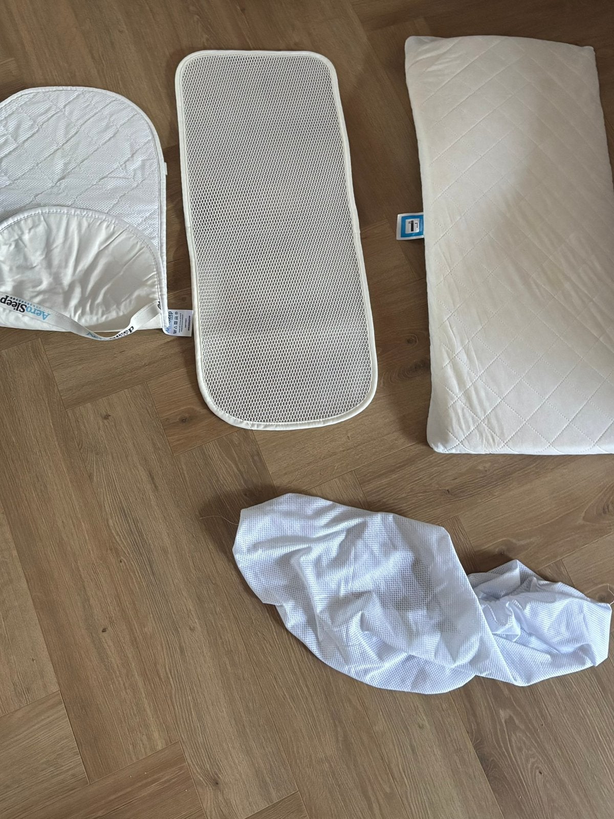 Aerosleep 2x + matras wiegje + wasbare zijkanten Bednest, Gebruikt, Jongetje of Meisje, Wit, Overige typen