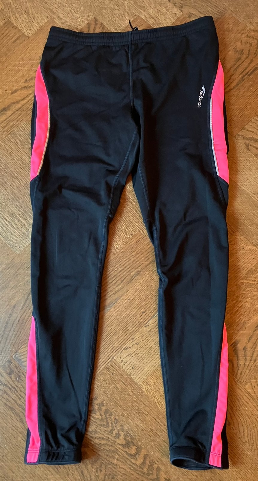 Saucony renbroek trainingsbroek maat M, Maat 38/40 (M), Zwart, Overige typen, Ophalen of Verzenden