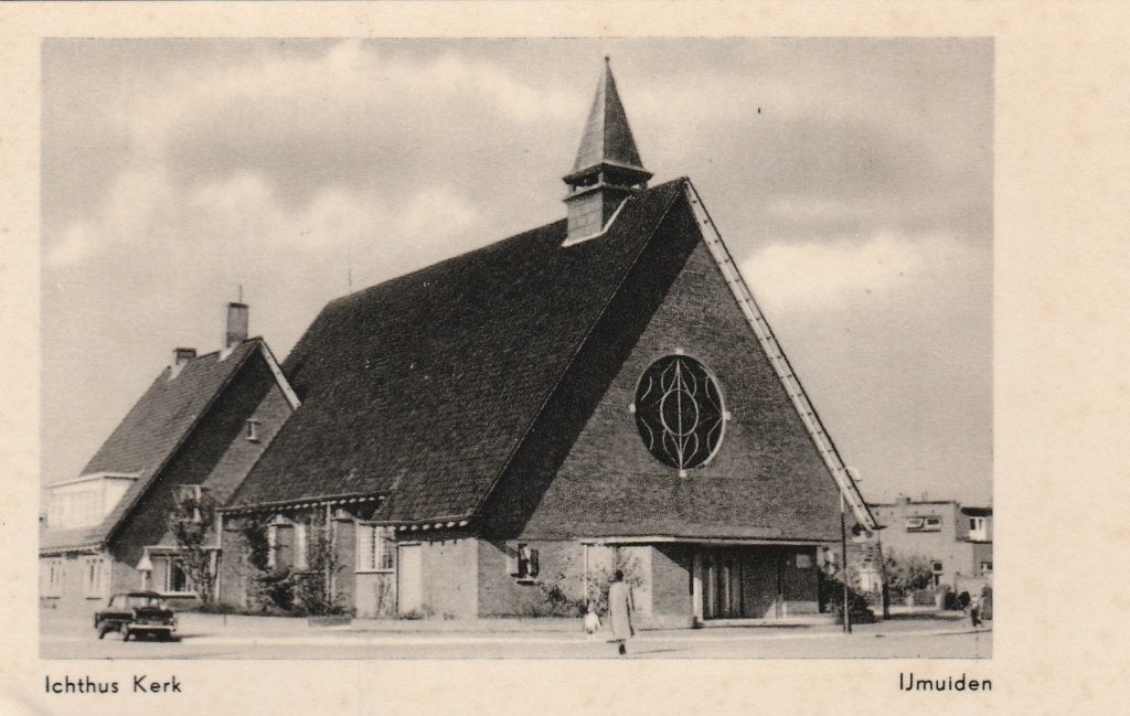 ijmuiden- ichtuskerk, Verzamelen, Ansichtkaarten | Nederland, Ophalen of Verzenden, 1940 tot 1960, Noord-Holland