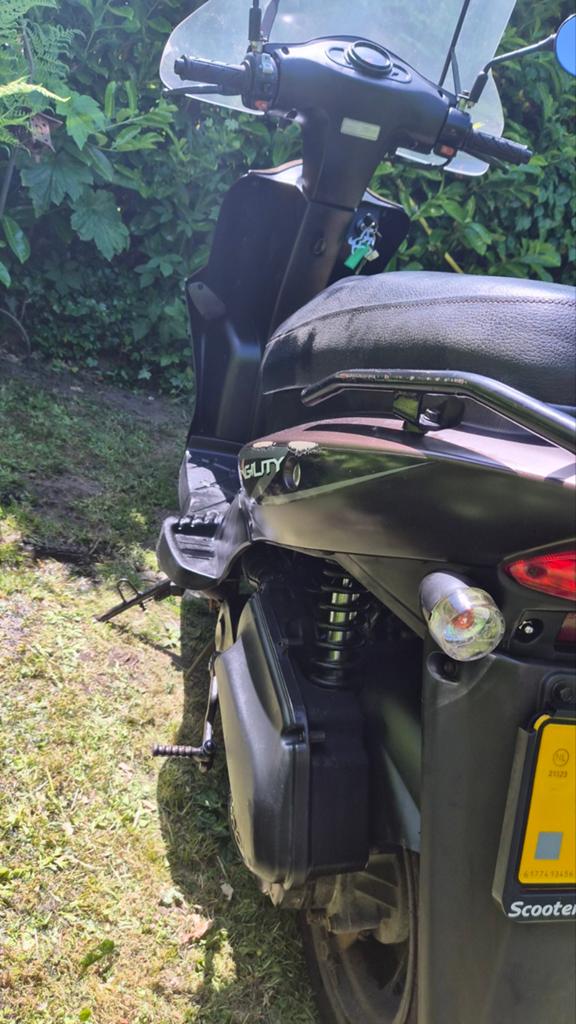 Kymco Scooter uit 2018 - Goed onderhouden, rijdt prima!, Ophalen, Gebruikt, Benzine, Agility