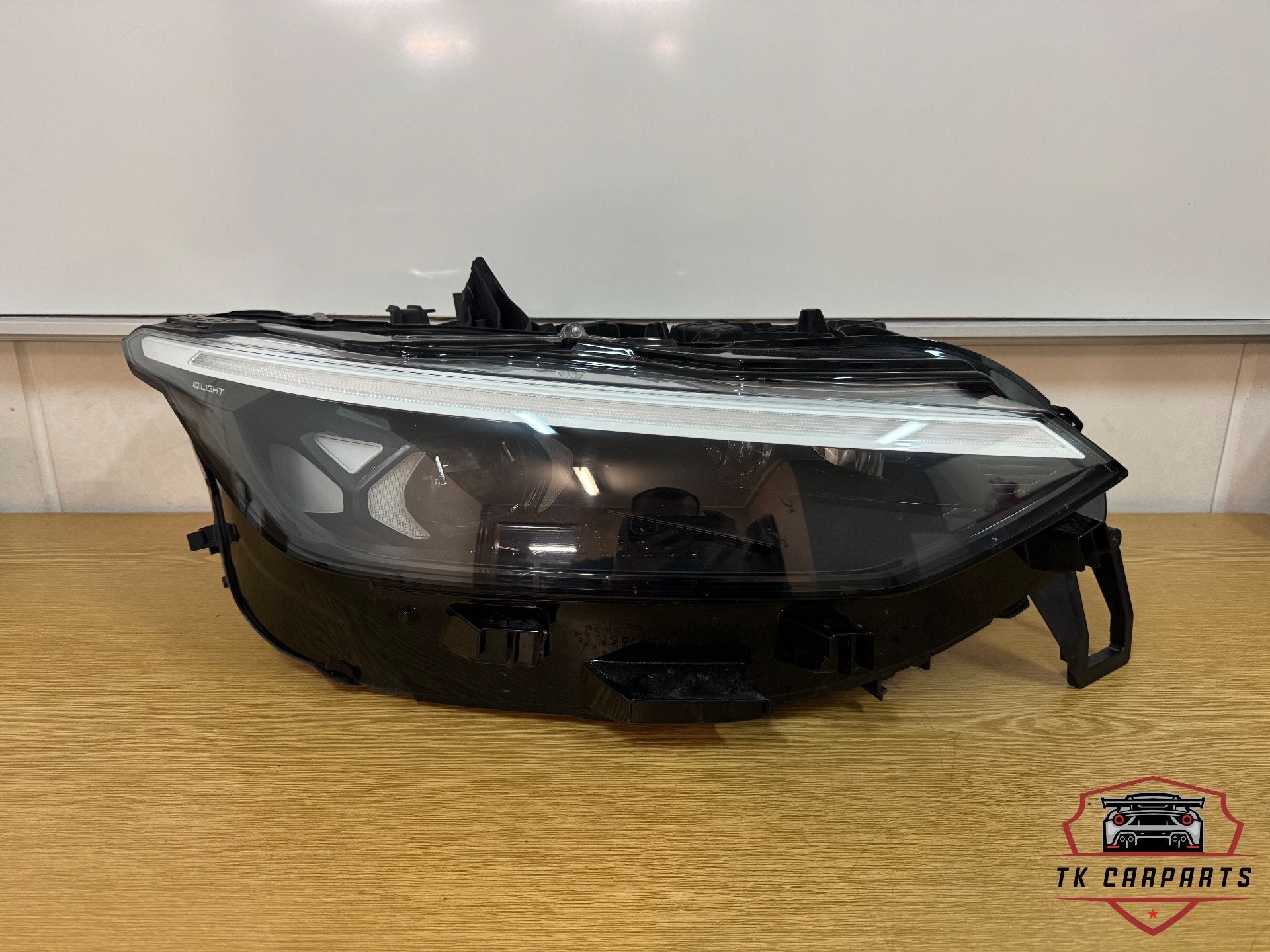 Volkswagen ID7 ID.7 iq light koplamp rechts, Auto-onderdelen, Gebruikt, Volkswagen, Volkswagen AG, Berliner Ring 2
38440  Wolfsburg, DE