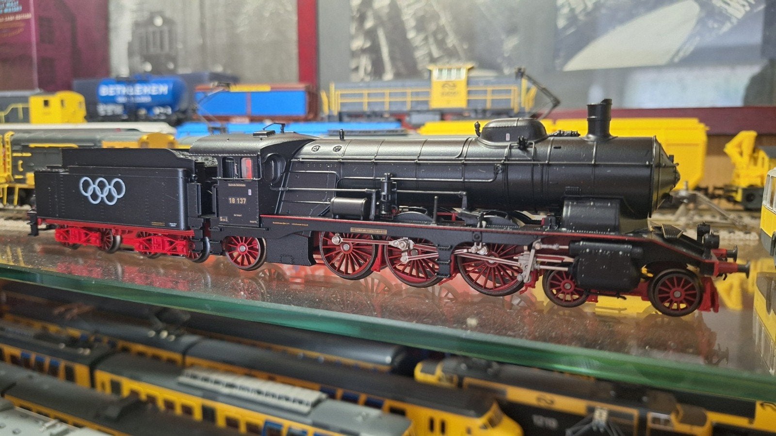 Märklin 37112 BR 18 stoomloc DRG Digitaal! nw.st. en OVP, Wisselstroom, Locomotief, Ophalen of Verzenden, Zo goed als nieuw