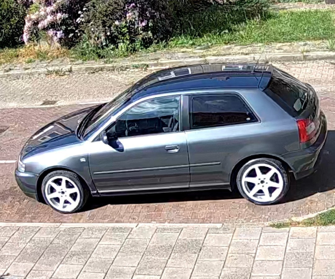 Audi A3 1.8 110KW 3D 2002 Grijs, Auto's, Audi, 13 km/l, Origineel Nederlands, Particulier, 149 pk