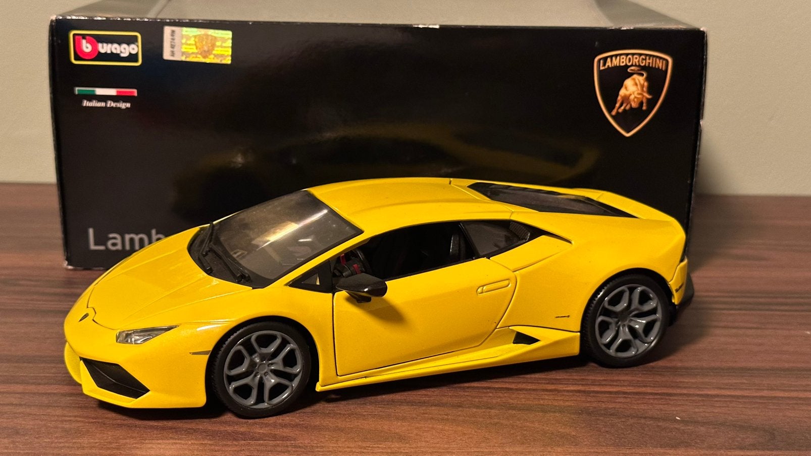 Lamborghini Huracan, Hobby en Vrije tijd, Ophalen of Verzenden, Zo goed als nieuw, Bburago