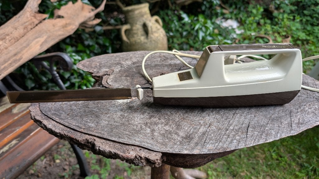 vintage elektrisch broodmes Moulinex, Ophalen of Verzenden, Gebruikt, Kunststof, Los bestek
