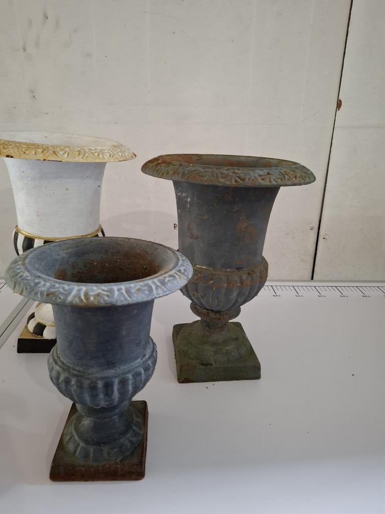 Tuinvazen gietijzer groot model., Tuin en Terras, Ophalen