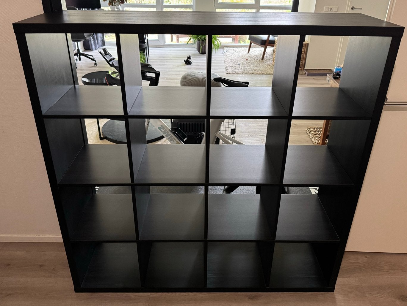 IKEA Kallax 4x4 - Zwart, Ophalen, Met plank(en), Gebruikt, 100 tot 150 cm