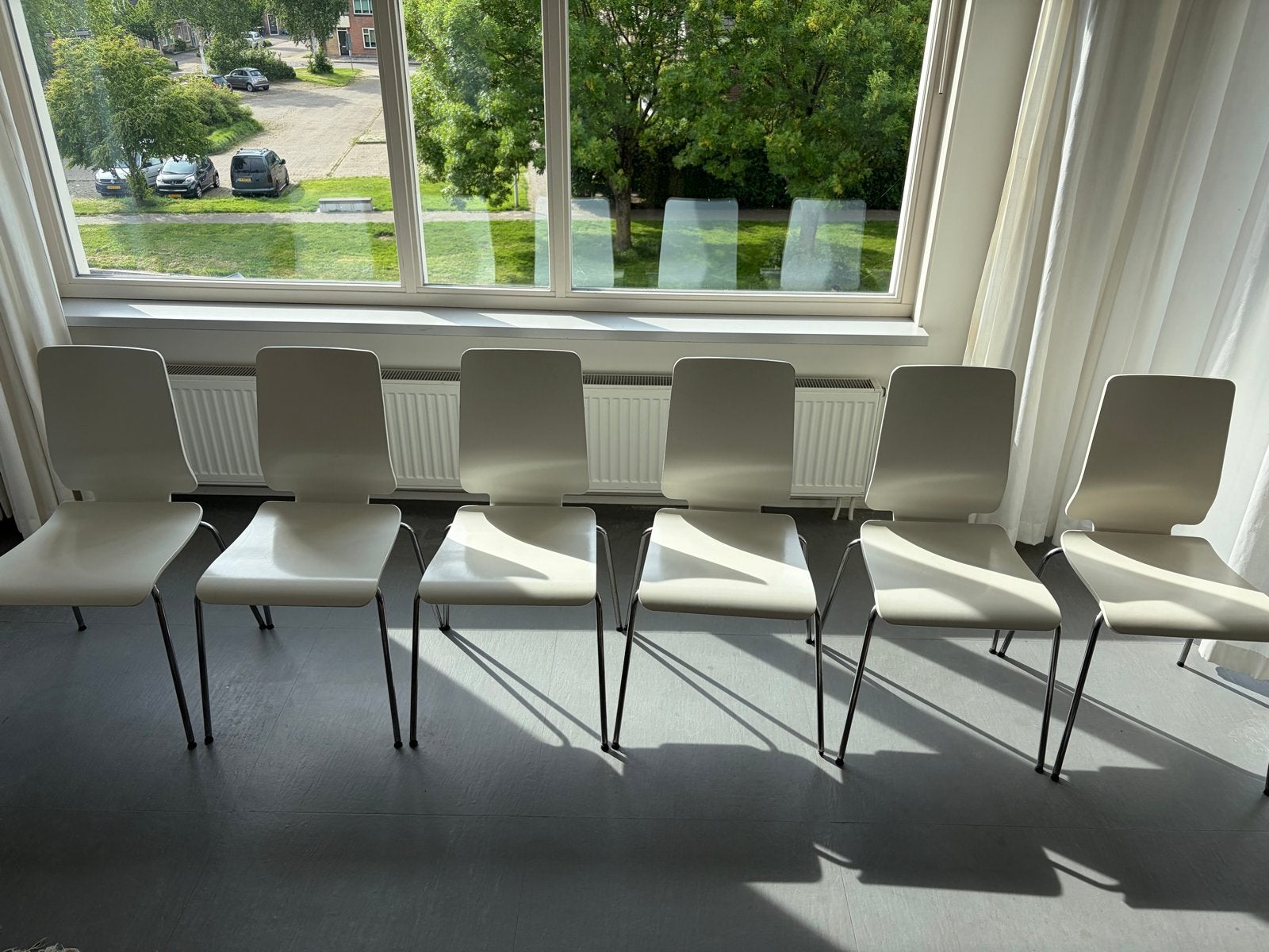 IKEA Gilbert stoelen - 6 stuks met gebruikerssporen, Huis en Inrichting, Stoelen, Ophalen, Gebruikt, Wit, Vijf, Zes of meer stoelen