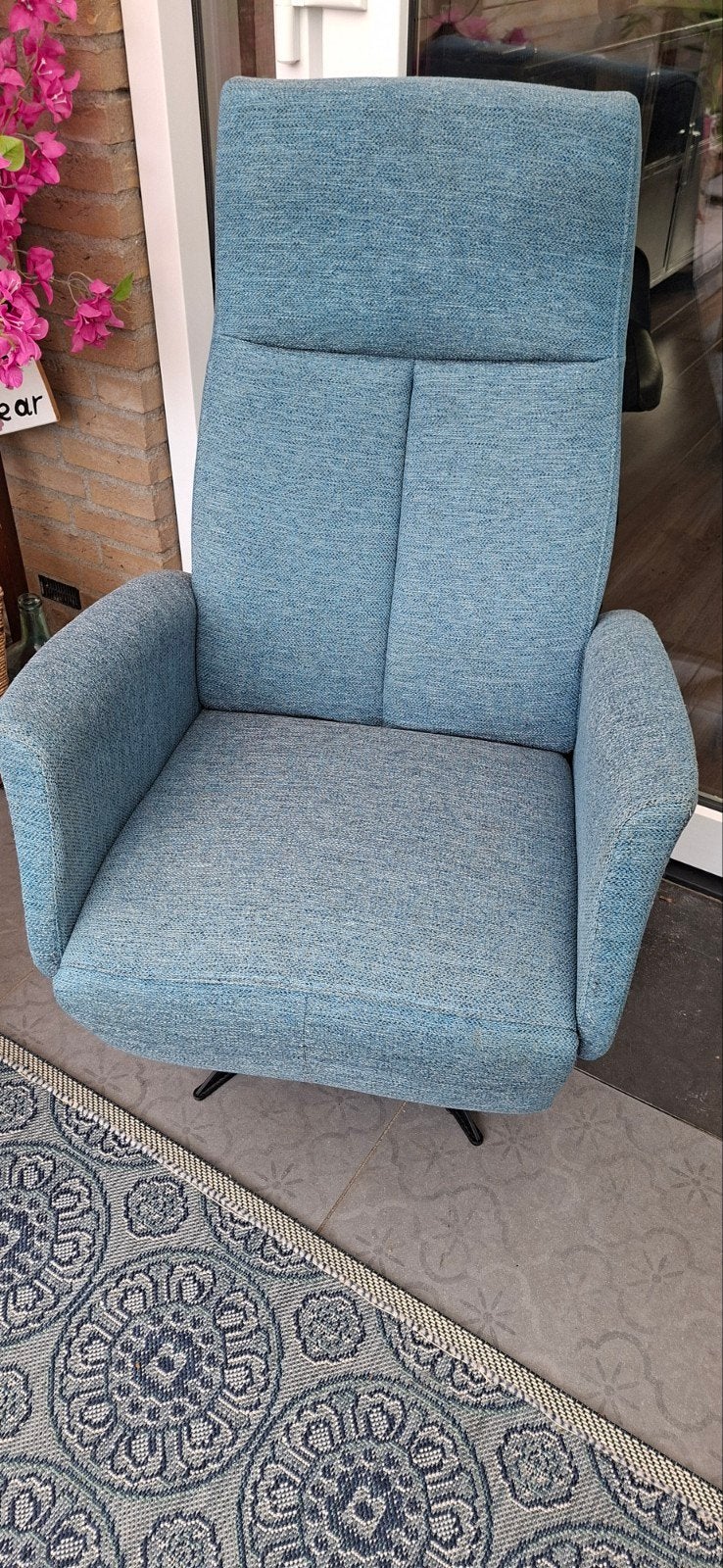 Comfortabele relaxfauteuil - Blauw, Ophalen, Modern, Comfortabel, Gebruikt, Minder dan 75 cm