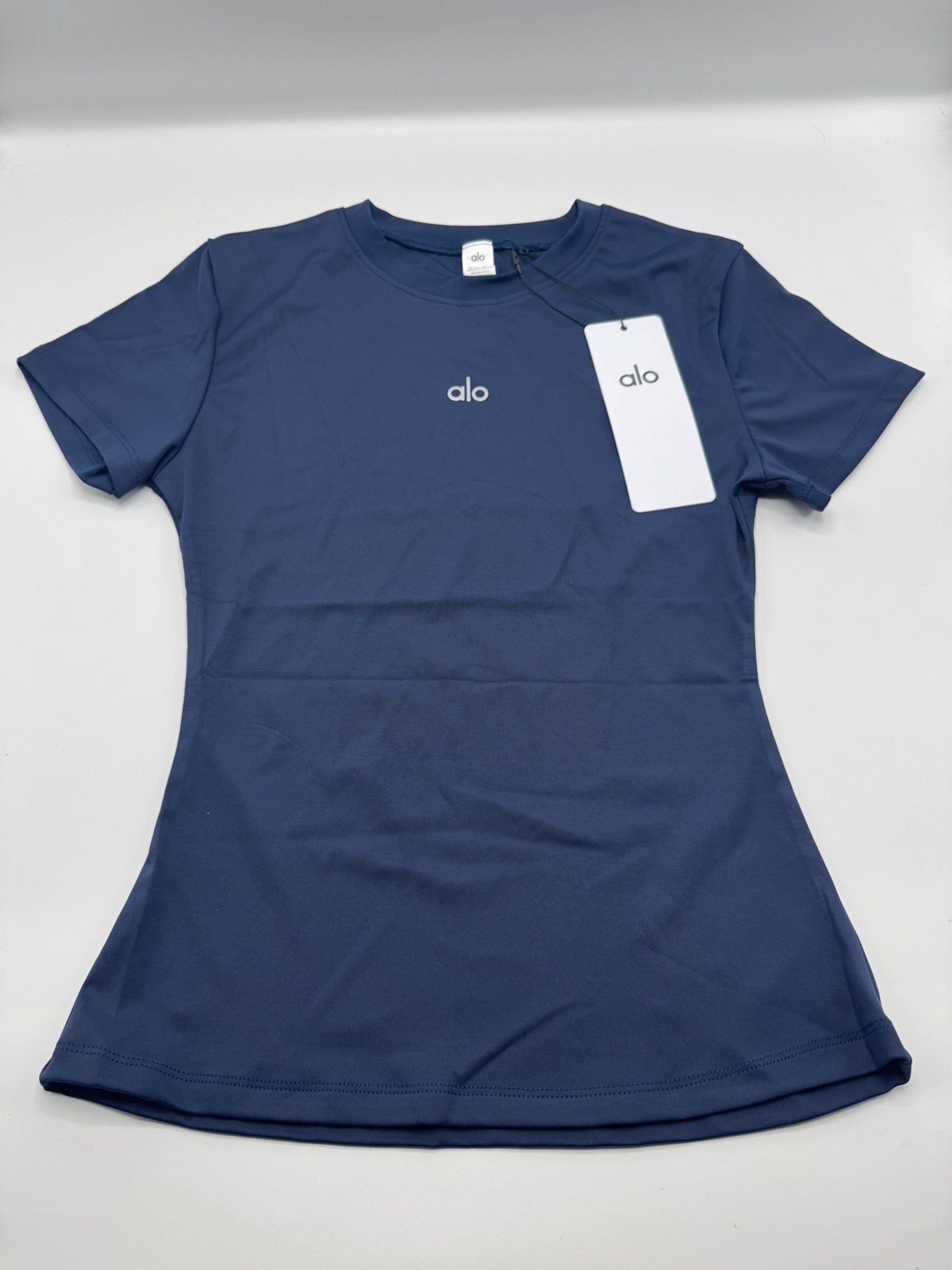 Alo yoga sportshirt blauw maat M – nieuw met kaartje, Maat 38/40 (M), Blauw, Nieuw, Ophalen of Verzenden