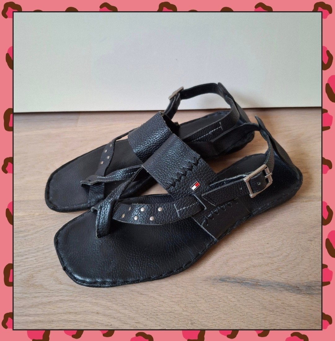 TOMMY HILLFIGER. Lederen sandalen. Mt 39, Verzenden, Sandalen of Muiltjes